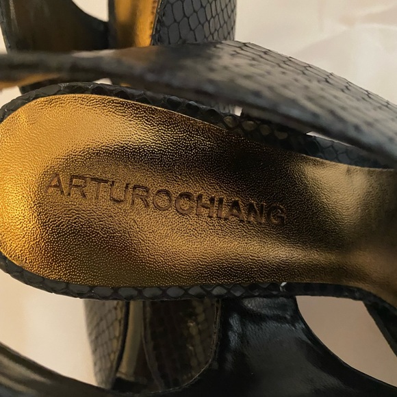 Arturo Chiang Black Leather Dressy Heeled Shoe - Picture 9 of 11